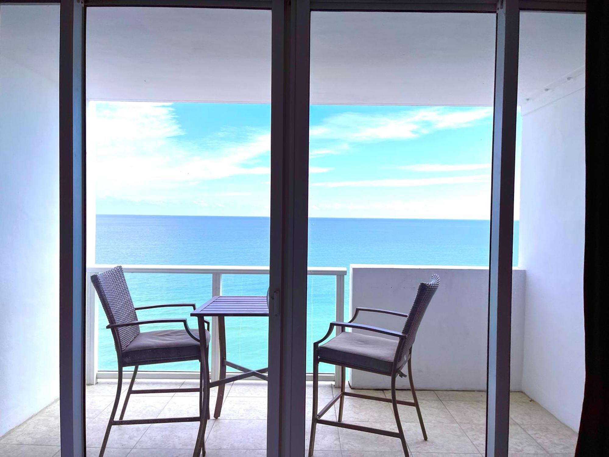 Vila Castle 1527 Studio Balcony Direct Beach Access, Pool, Tennis, Free Parking Miami Beach Exteriér fotografie